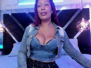 anyelaxx