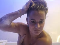 Hey, I am a 42 year old horny mommy from Amsterdam, the Netherlands.
Like jiggling natural titties and wet pussy