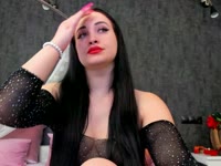 I am Lina, nice to see you on my page. With me you will find the ideal woman, a lady full of thirst, chaos and pure lust, I love glamour and I will be the best of your vices.