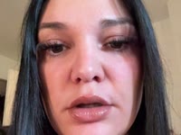 Jeune femme chaude, au gros cul, gros seins, avec des magnifiques rondeurs, prête à exaucer tout vos souhaits ! Prend place et regarde mon show de folie qui te fera oublier tout tes soucis ! Pour les plus curieux mes lives en privé se font avec des jouets