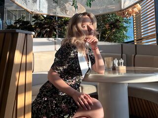 webcamgirl chat AlyseVellucci