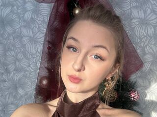 camwhore picture CharoletteHeckle