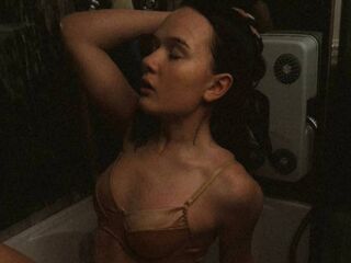 erotic webcam video DavinaHislip