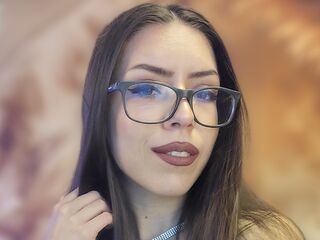 naked girl with webcam masturbating with sextoy EmaLowee