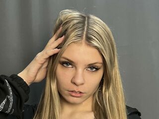 cam girl chatroom GlendaLabeau