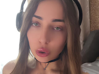 camgirl playing with dildo KorniBlook
