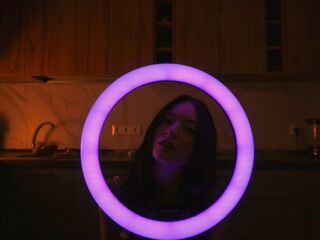 hot webcam show LessyLuiz