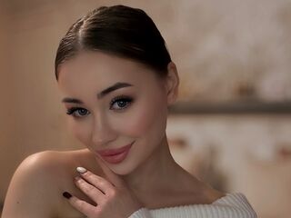 shaved pussy webcam MargoCooper