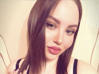 naughty cam girl fingering shaved pussy NoemiLekas