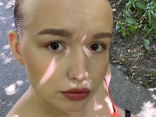 naked camgirl picture SusannahBuffalo