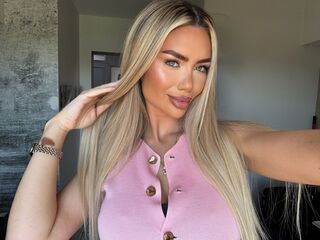 naughty cam girl masturbating with dildo ErikaBonnie