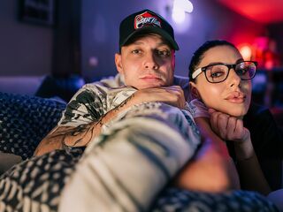 hot live couple webcam MonikaDeborguand