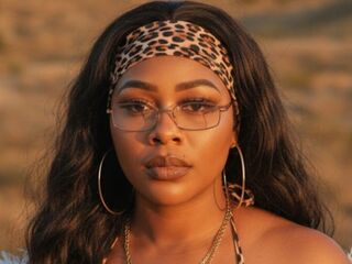 high heel fetish cam KarolaingGomes