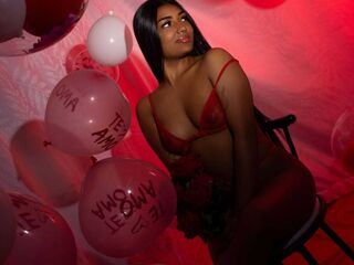 naked camgirl gallery AdaraZaens