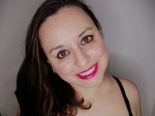 beautiful webcam girl AdelaAlbaNatural