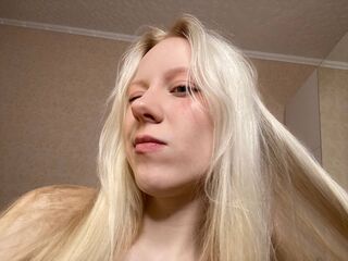 hot cam whore AdeleKeat