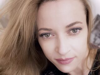 adult cam show AdelineGreen