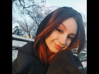 naked camgirl fingering pussy AgaticBella