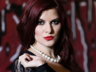 naked camgirl AldeaKnox