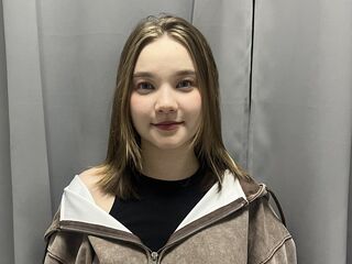 naked camgirl AliseGlow