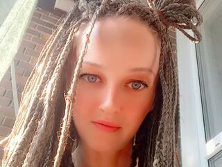 fingering girl chatroom AliseThompson