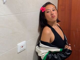 cam slut chat room AndreaTapiero