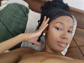 naughty cam girl fingering shaved pussy AnnaWishley