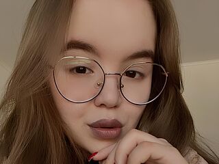 camwhore nude AnnetPovilain