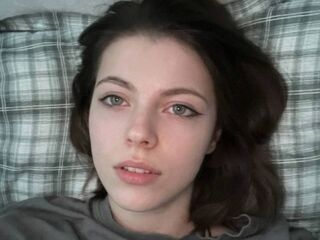 teasercam AntoinetteCurtis