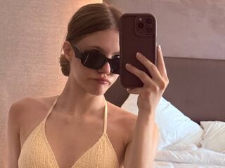 hot camwhore AureliaThorn