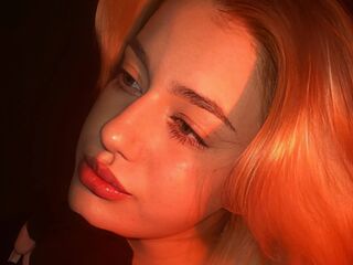 camgirl playing with sex toy BrendaaCollins
