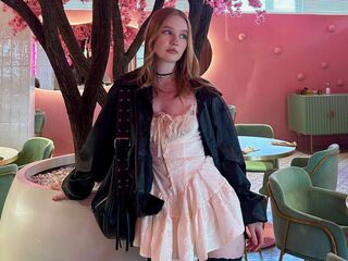 nude webcam girl CandiFerretti