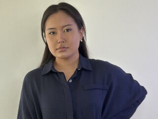 sex cam live CarolannOrmisto