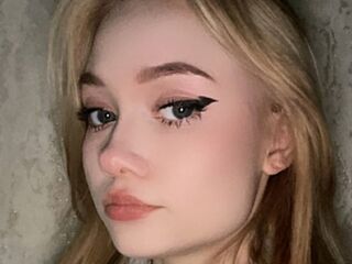 nude cam picture CecilyBurnard