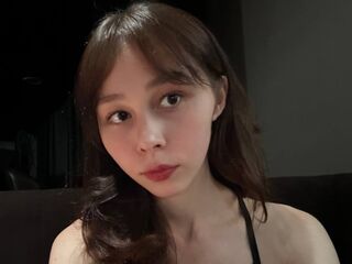 topless cam girl CelenaBouchey