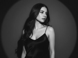 adult webcam CharlaDaponte