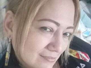 sexy camgirl chat ClauPhillips