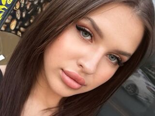 live chat room CoraLennox