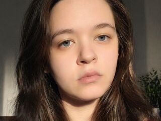 camgirl masturbating with sextoy CorneliaAdling