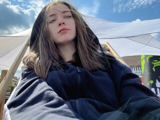 naked camgirl masturbating with dildo DelorisAhaus