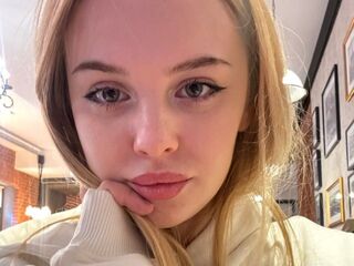 cam girl video DevonaBradner