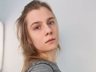 cam girl masturbating with sextoy DonnettaLorino