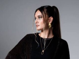 camgirl playing with sex toy EileenChaton