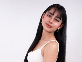 topless camgirl EimyBlaze