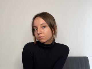 cam girl fingering pussy EleonoraSzabo