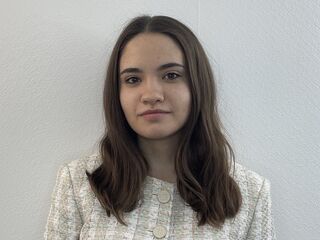 webcam bitch chatroom ElishaPelini