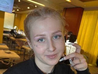 camgirl videochat EmelinaKrider