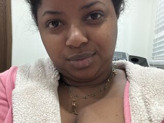 chat room photo EmilyQuezada