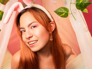 closeup pussy web cam EmmaMonnet