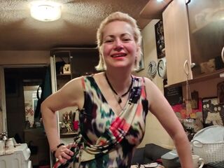 nude webcamgirl ErwinaAmethist
